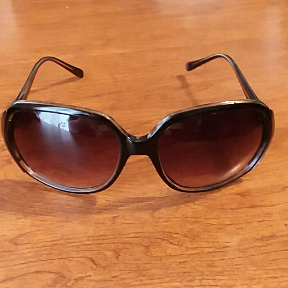 Triton womans vintage sunglasses
